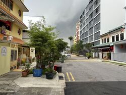 Eng Apartment (D14), Apartment #531853871